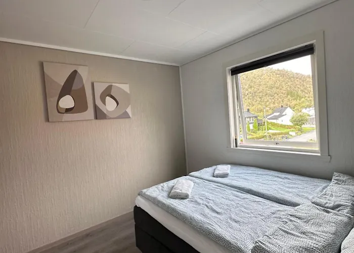 Bedroom Close To City Center Δωμάτια σε οικογενειακή κατοικία Μπέργκεν