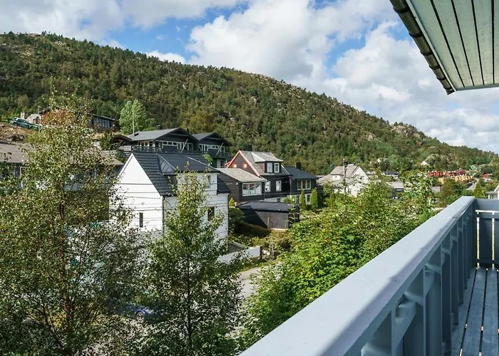 Bedroom Close To City Center * Bergen
